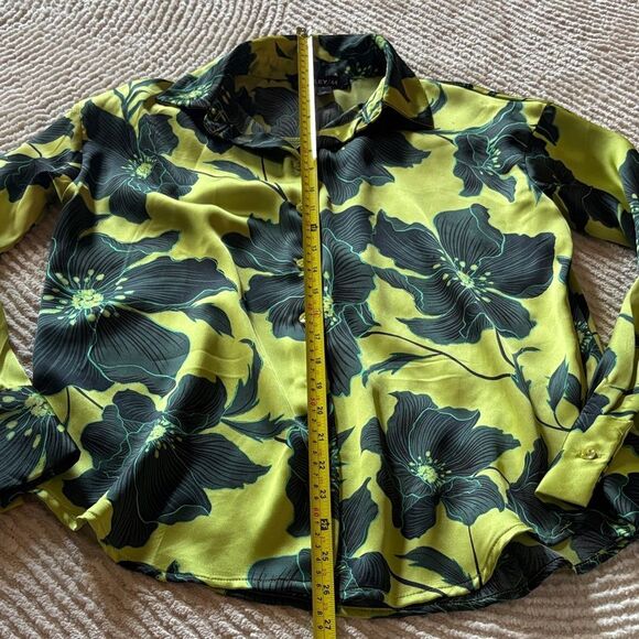 Bailey 44 Lime and Charcoal Floral Top - Picture 6 of 8